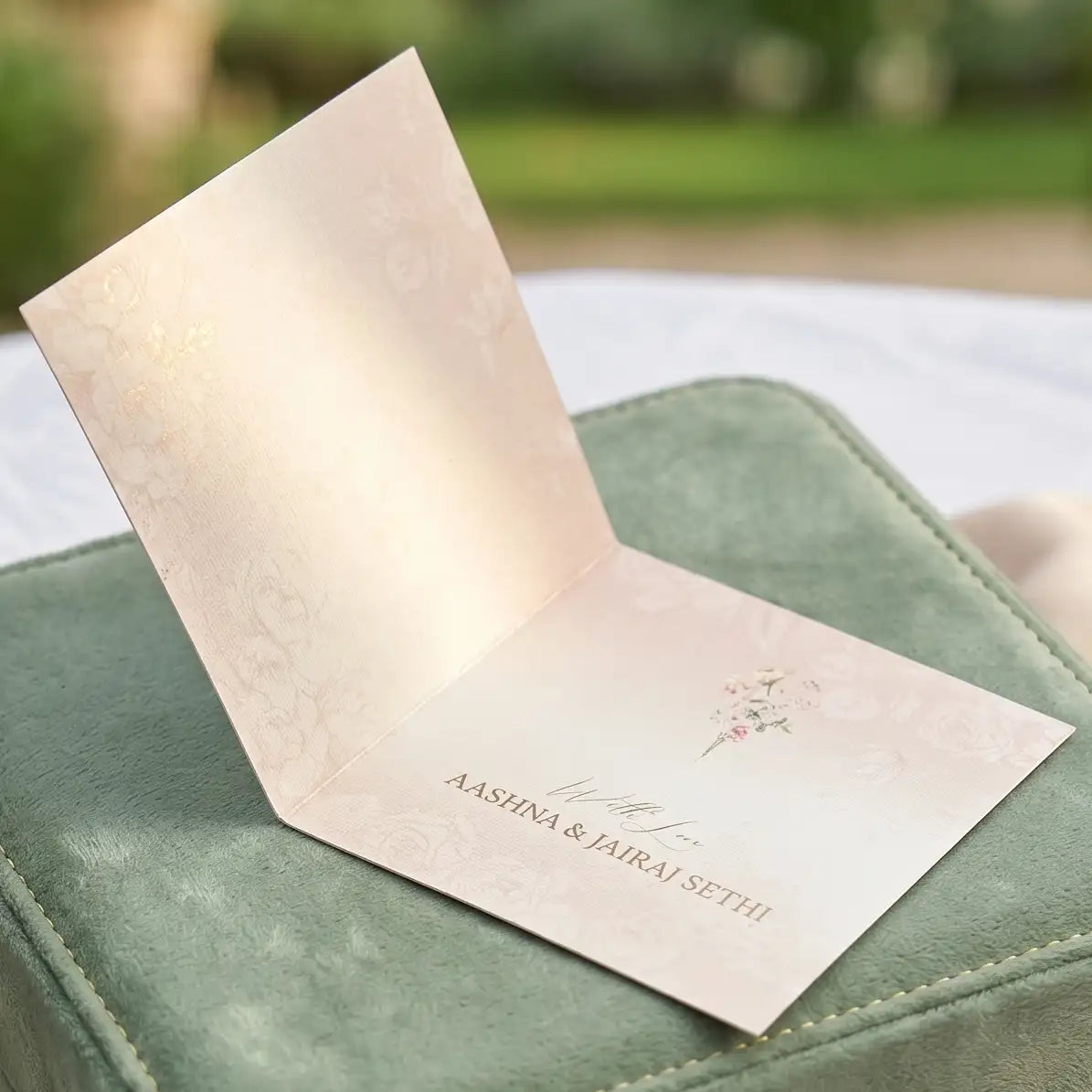 Pink Bouquet Folded Gift Cards