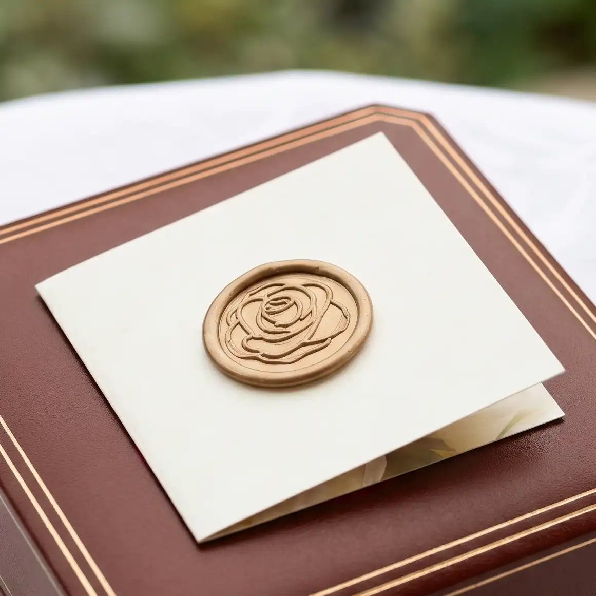 La Vie En Rose Cream Folded Gift Cards